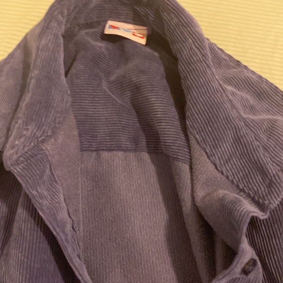 Purple corduroy button up size small - Picture 2 of 4
